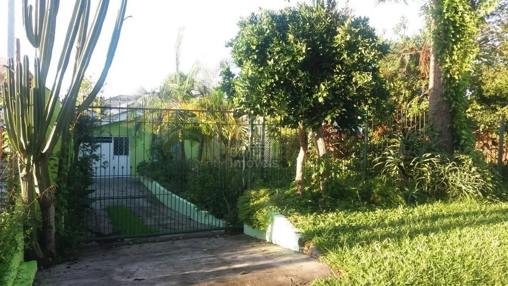 Casa à venda com 4 quartos, 200m² - Foto 1