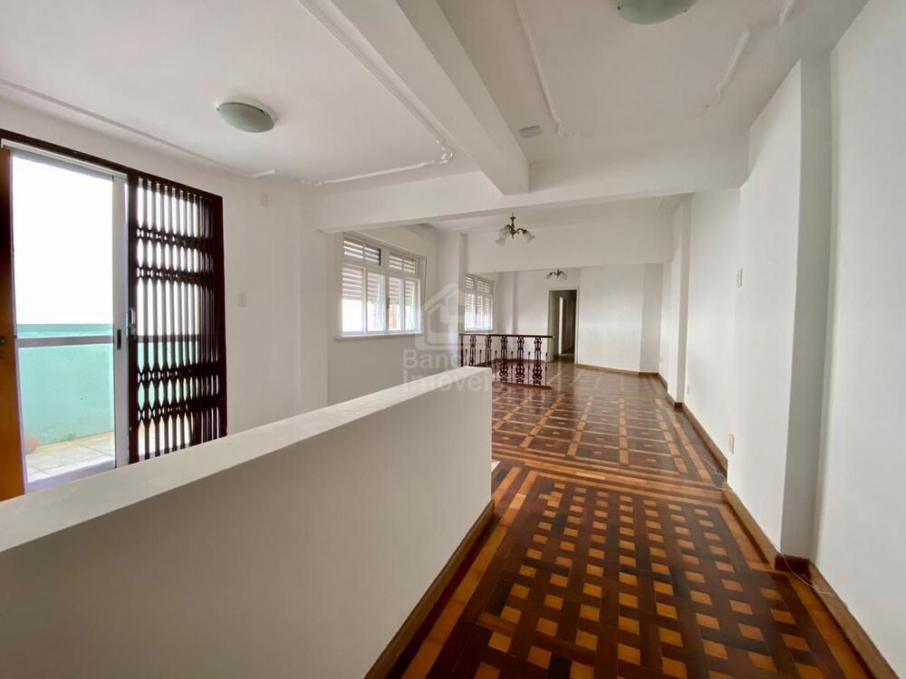 Apartamento à venda com 3 quartos, 128m² - Foto 1
