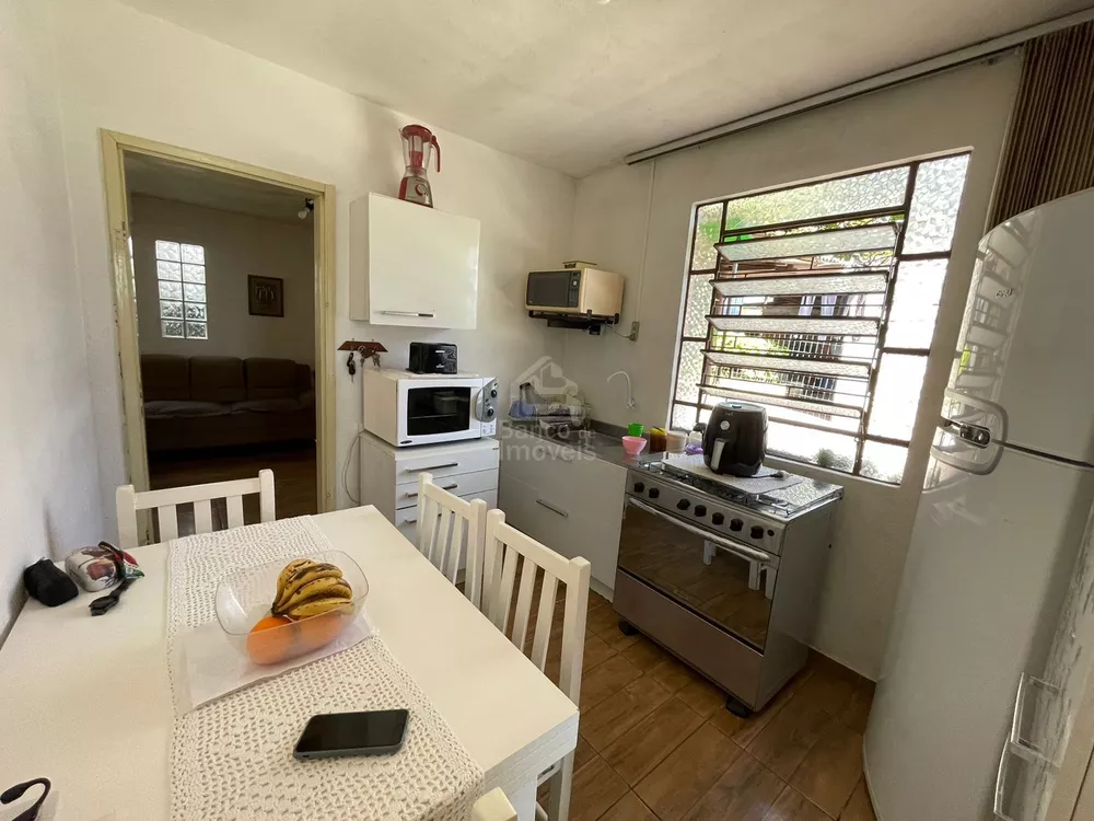 Casa, 4 quartos, 185 m² - Foto 2