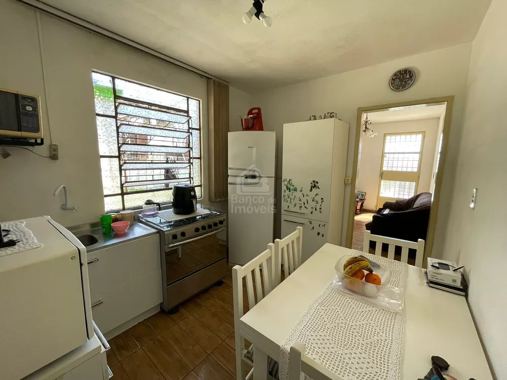 Casa, 4 quartos, 185 m² - Foto 1