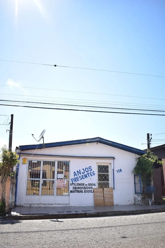 Casa, 4 quartos, 168 m² - Foto 1