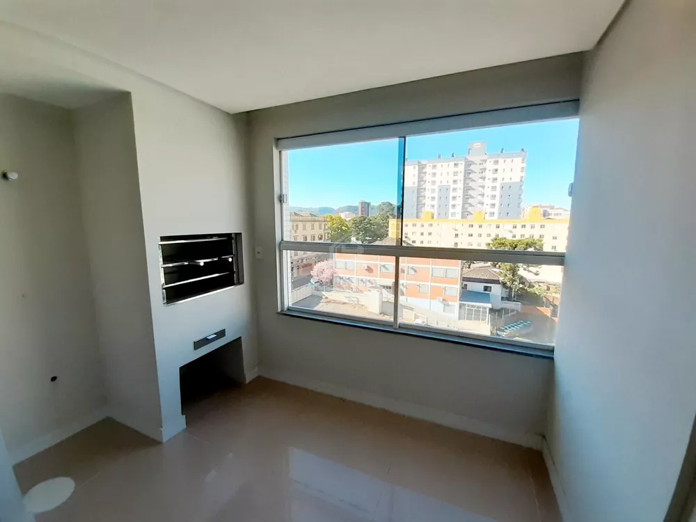 Apartamento à venda com 2 quartos, 80m² - Foto 3