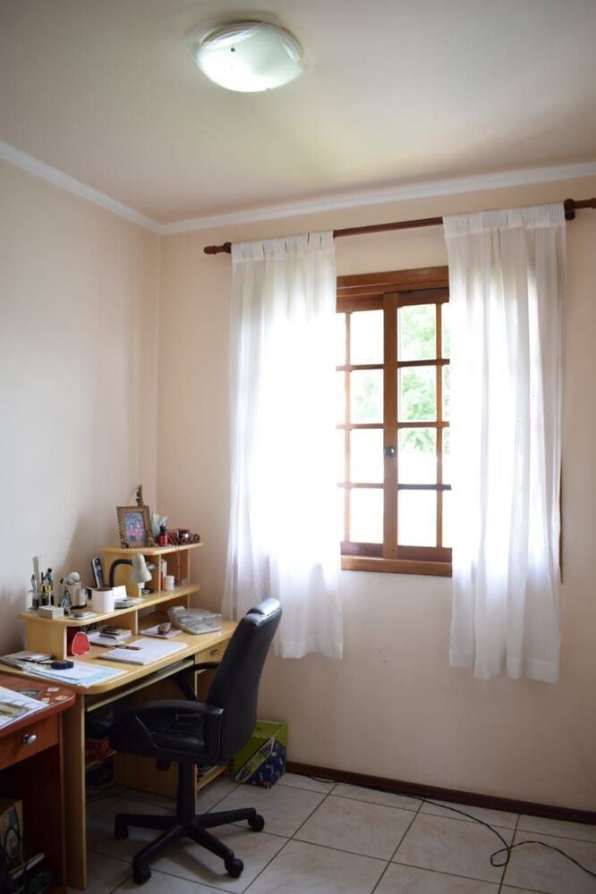 Casa, 4 quartos, 264 m² - Foto 2