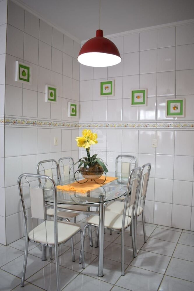 Casa, 4 quartos, 264 m² - Foto 1