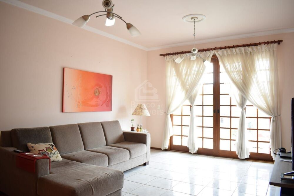 Casa, 4 quartos, 264 m² - Foto 4