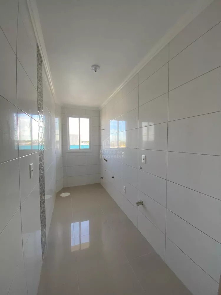 Apartamento à venda com 2 quartos, 68m² - Foto 3