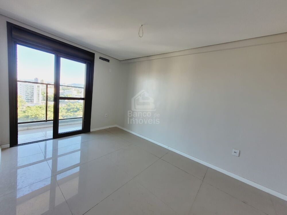 Cobertura, 3 quartos, 234 m² - Foto 2