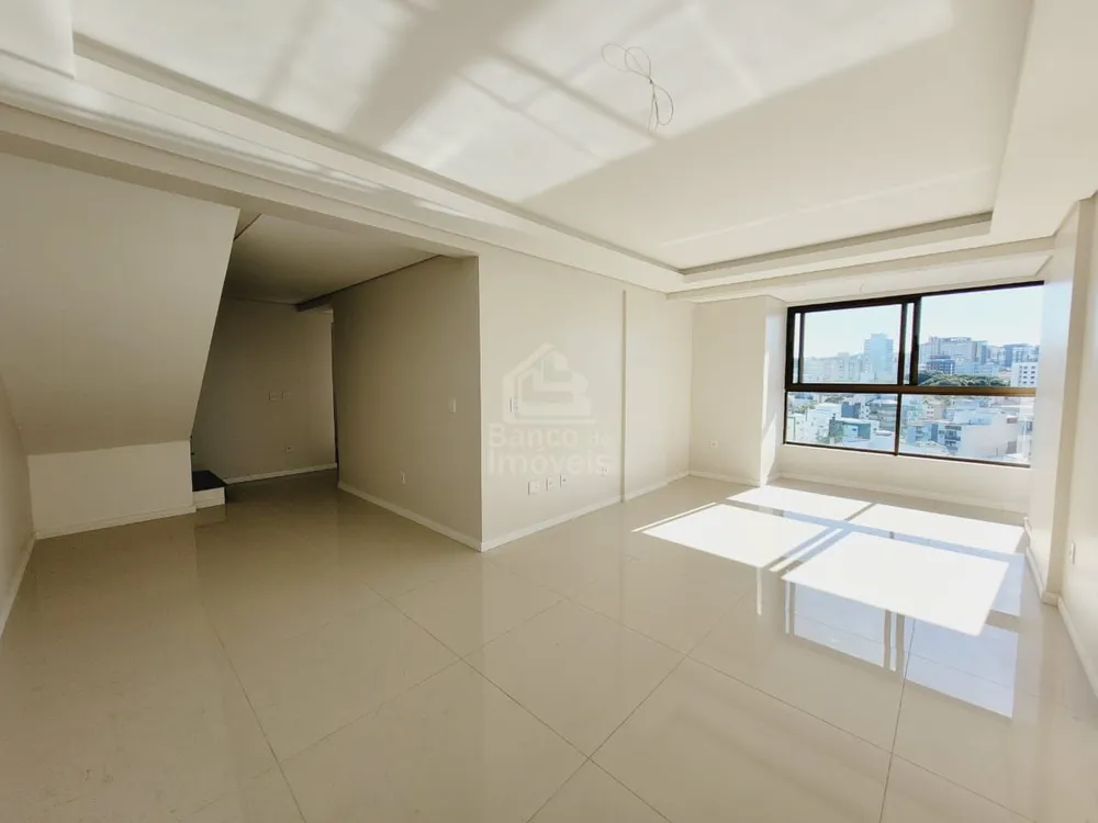 Cobertura, 3 quartos, 234 m² - Foto 2