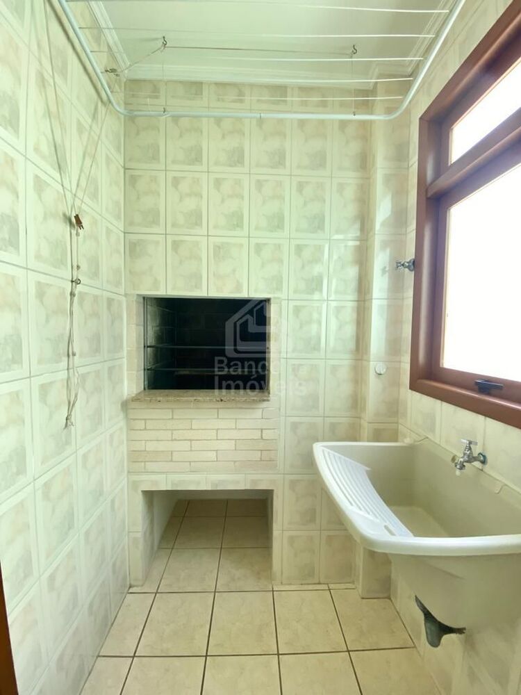 Apartamento à venda com 2 quartos, 67m² - Foto 4