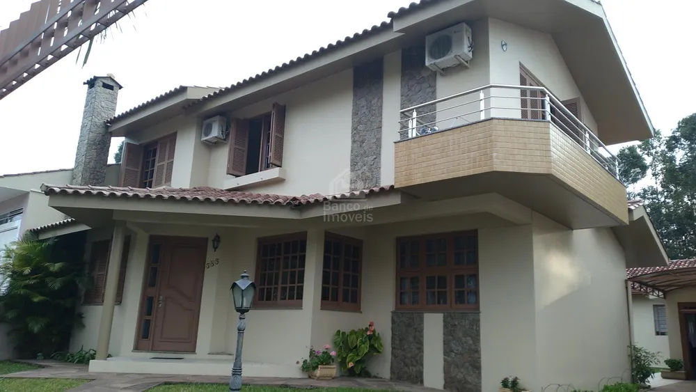 Casa, 4 quartos, 231 m² - Foto 1