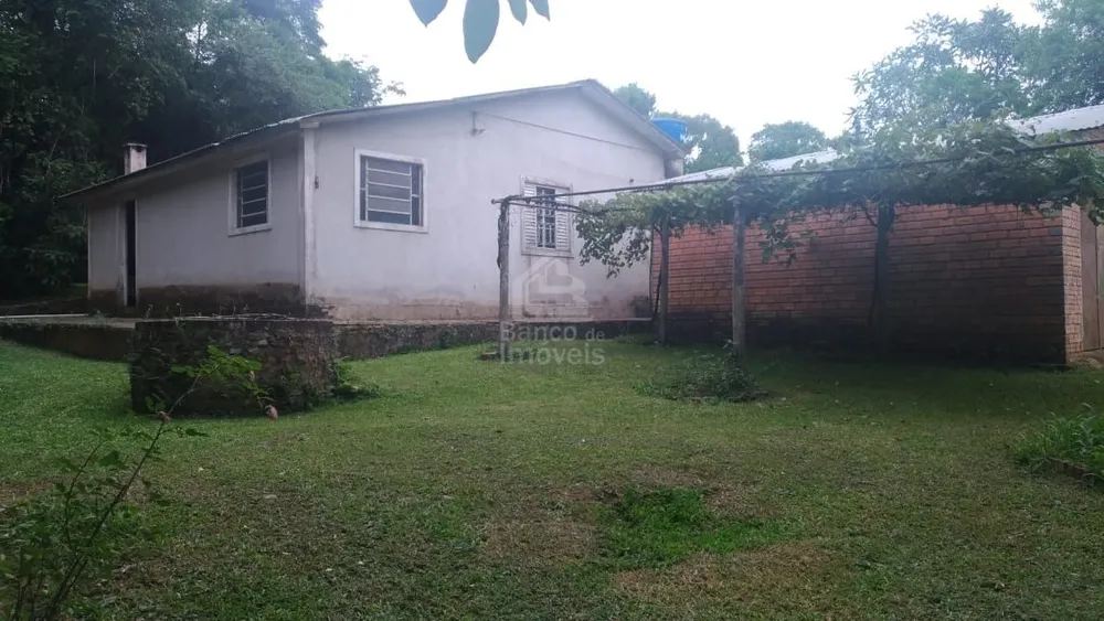 Chácara, 2 quartos, 2805 m² - Foto 2