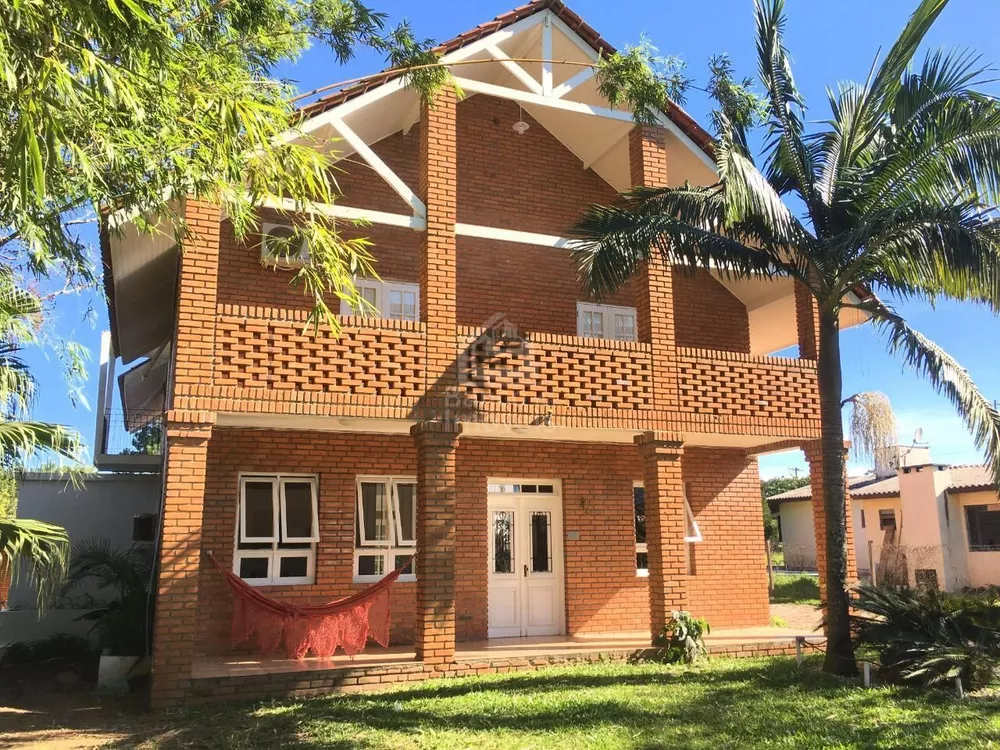 Casa à venda com 5 quartos, 360m² - Foto 2