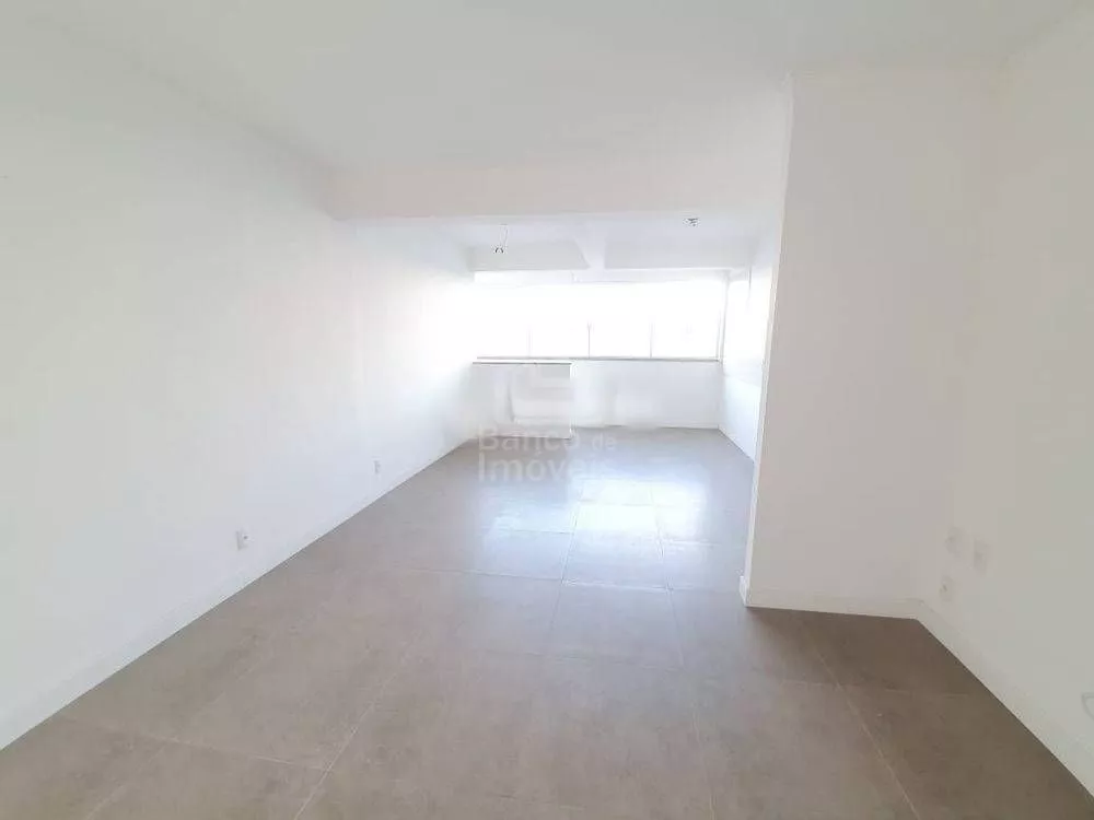 Apartamento à venda com 3 quartos, 152m² - Foto 3