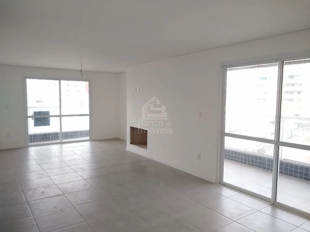 Apartamento, 3 quartos, 165 m² - Foto 2
