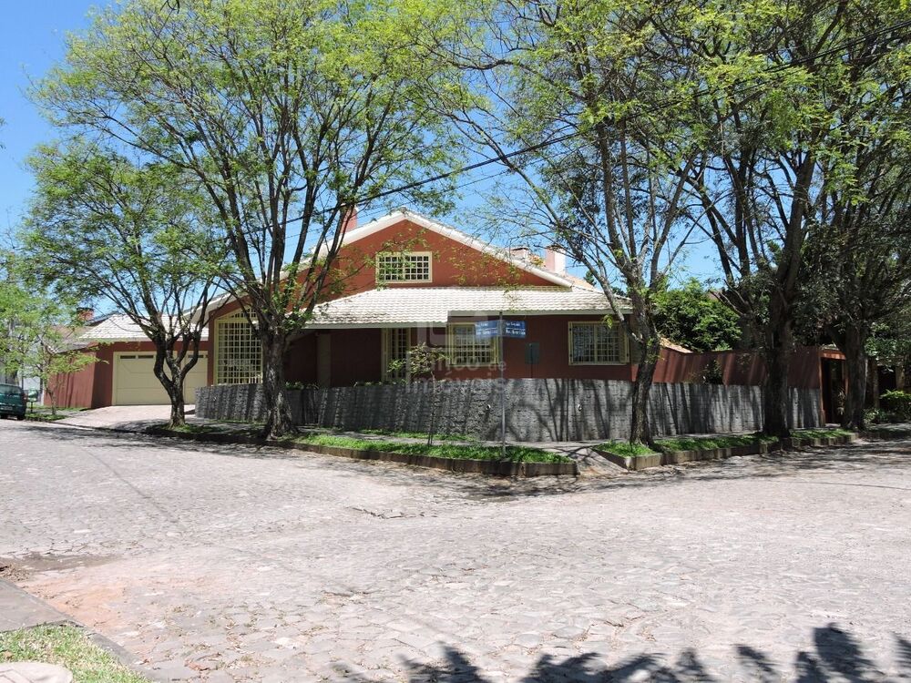 Casa, 4 quartos, 260 m² - Foto 1