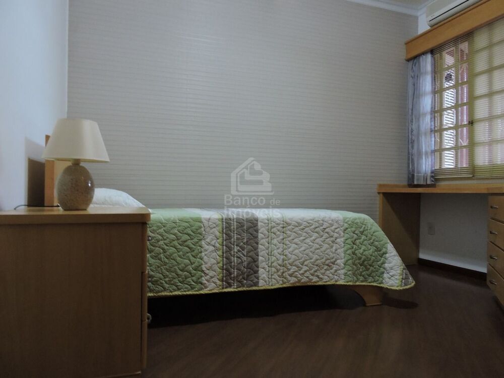 Casa, 4 quartos, 260 m² - Foto 16