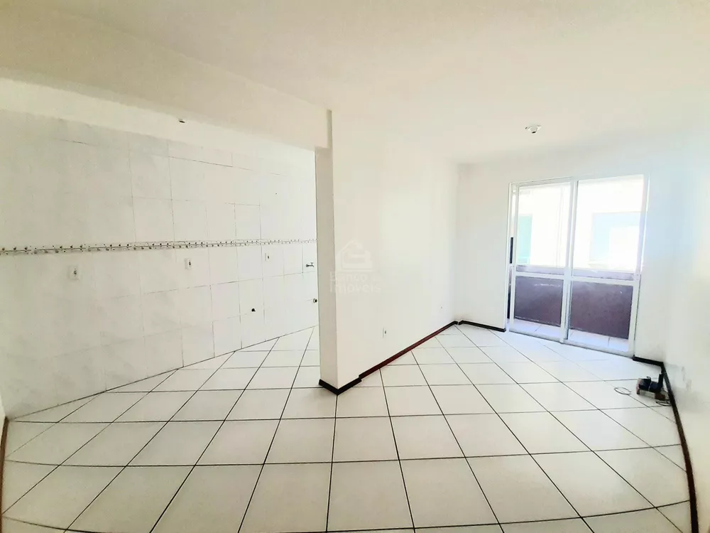 Apartamento à venda com 1 quarto, 40m² - Foto 2