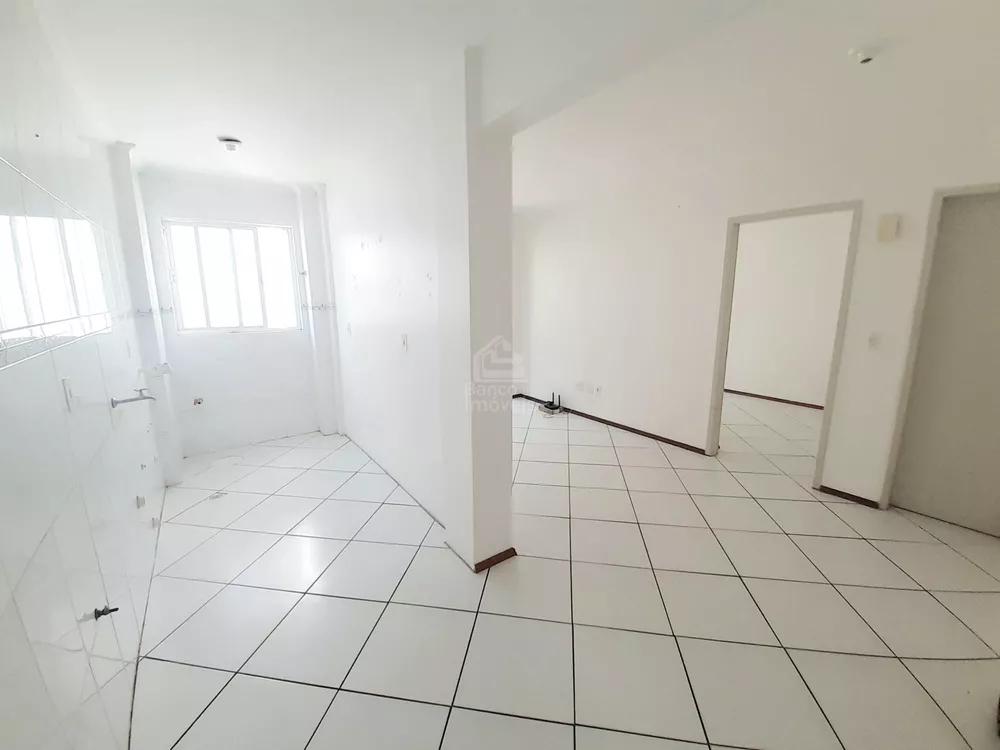 Apartamento à venda com 1 quarto, 40m² - Foto 3