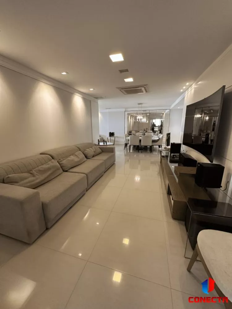 Apartamento à venda com 4 quartos, 273m² - Foto 4