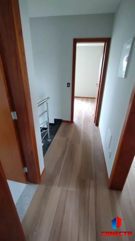 Casa à venda com 3 quartos, 198m² - Foto 5