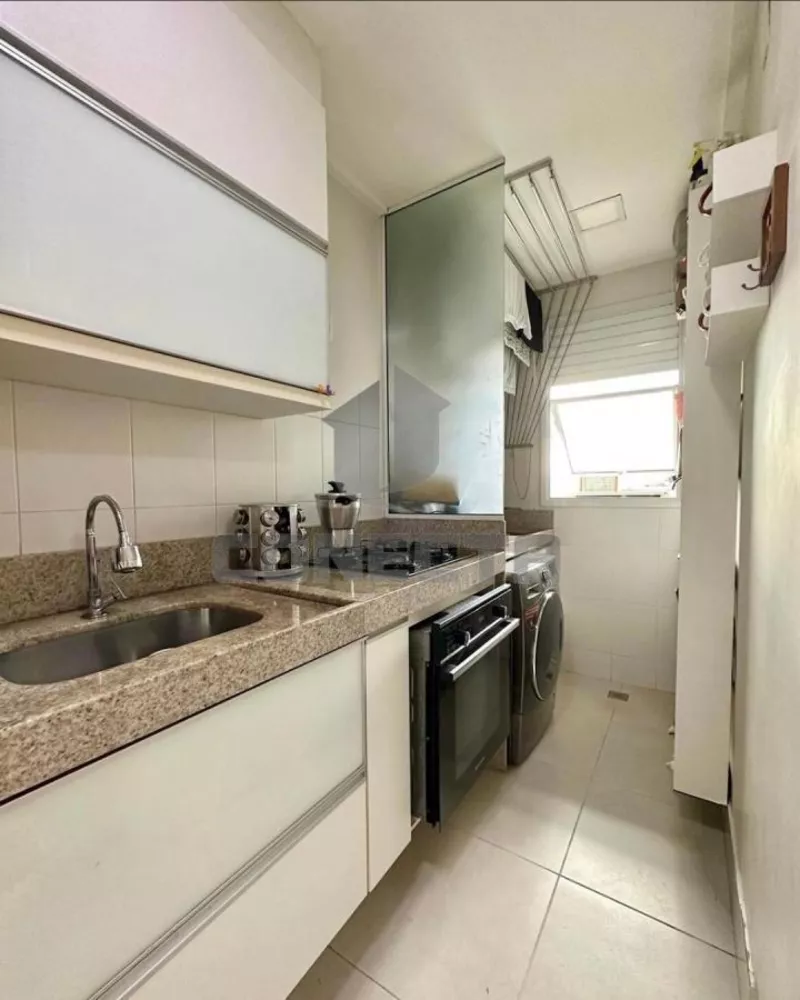 Apartamento à venda com 2 quartos, 60m² - Foto 3