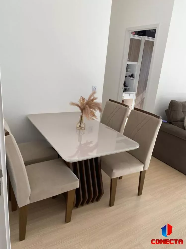 Apartamento à venda com 2 quartos, 60m² - Foto 2