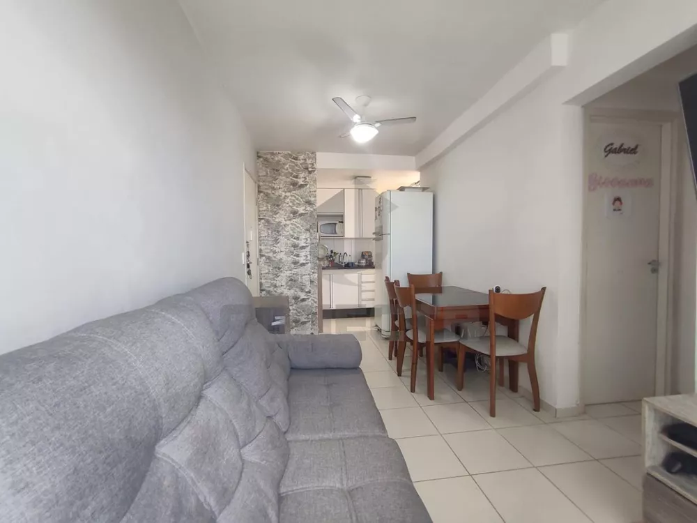 Apartamento à venda com 2 quartos, 57m² - Foto 1