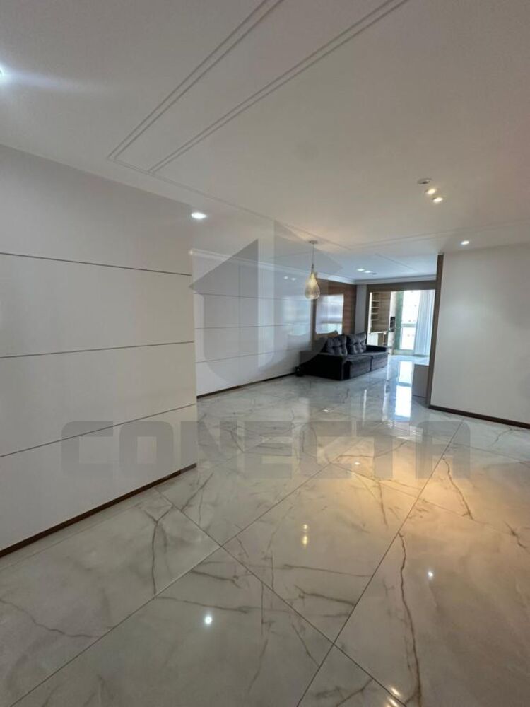 Apartamento à venda com 4 quartos, 157m² - Foto 8