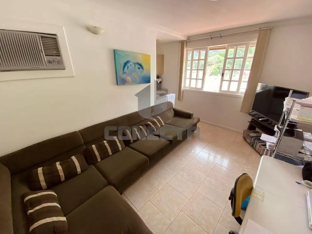 Casa à venda com 4 quartos, 450m² - Foto 6