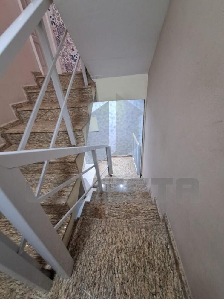 Casa à venda com 3 quartos, 360m² - Foto 20