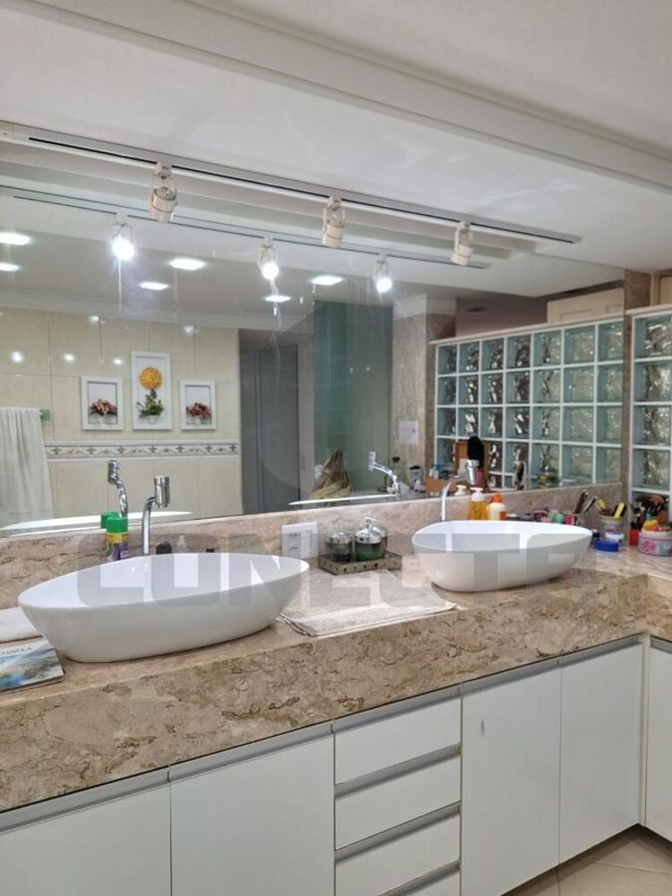 Casa à venda com 3 quartos, 360m² - Foto 28