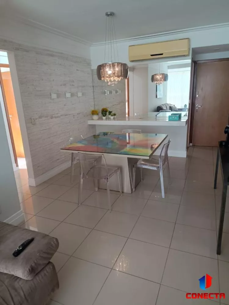 Apartamento à venda com 3 quartos, 117m² - Foto 2