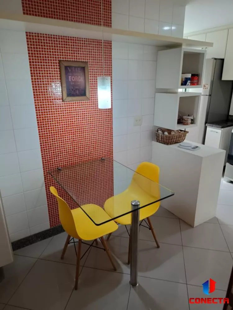 Apartamento à venda com 3 quartos, 117m² - Foto 3