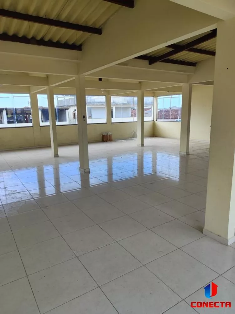 Prédio Inteiro à venda com 6 quartos, 400m² - Foto 1