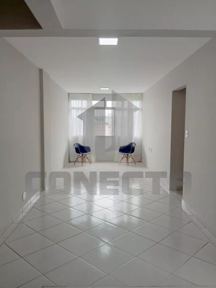 Apartamento à venda com 3 quartos, 110m² - Foto 1