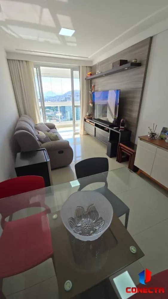 Apartamento à venda com 2 quartos, 93m² - Foto 1