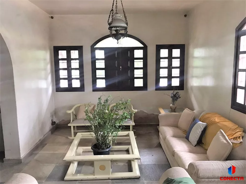 Casa à venda com 5 quartos, 300m² - Foto 6