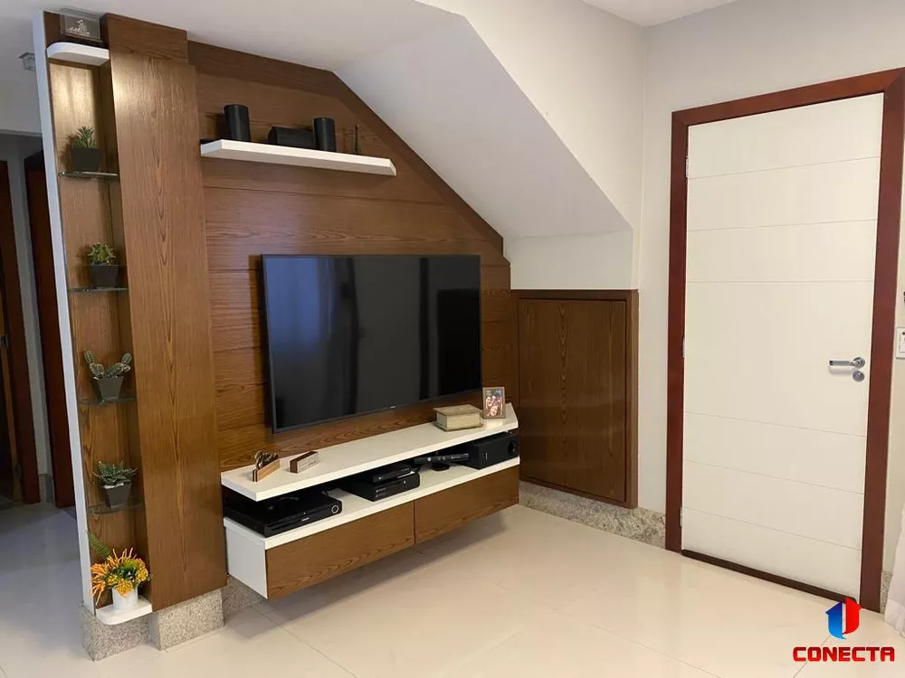 Casa à venda com 4 quartos, 200m² - Foto 3