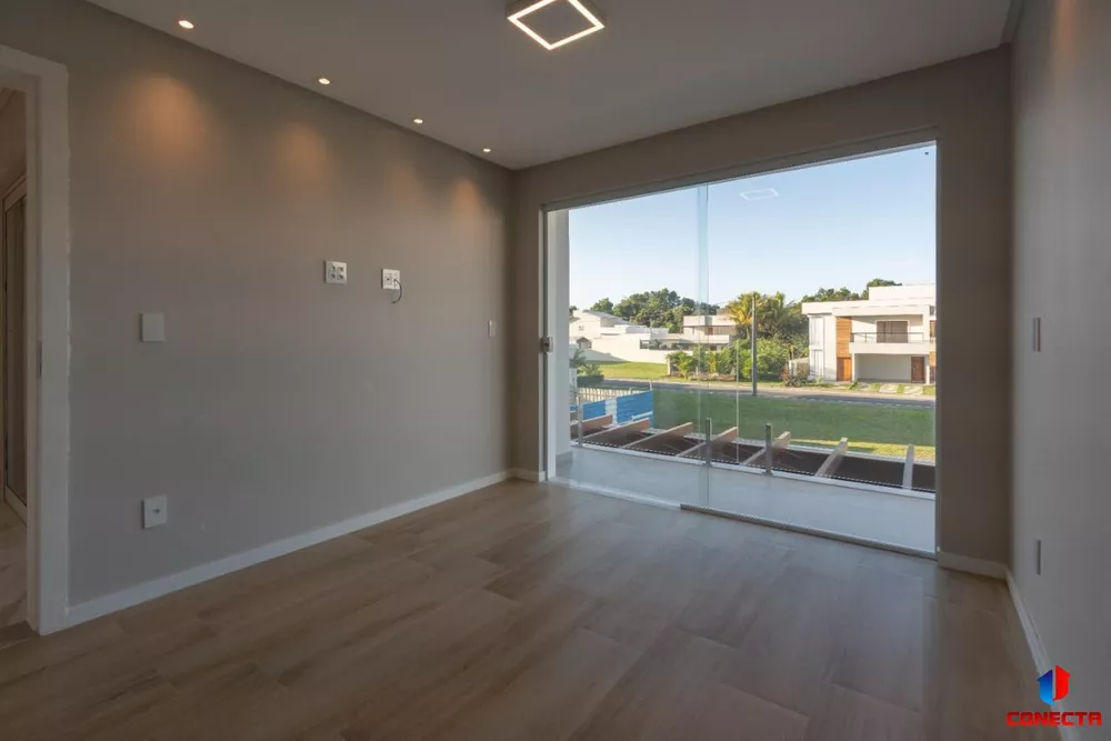 Casa à venda com 3 quartos, 285m² - Foto 7