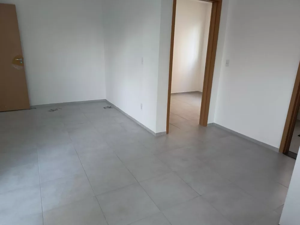 Apartamento à venda com 2 quartos, 50m² - Foto 3