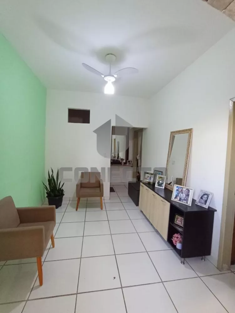 Prédio Inteiro à venda com 11 quartos, 300m² - Foto 2