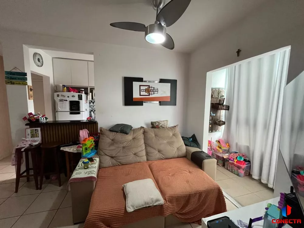 Apartamento à venda com 3 quartos, 73m² - Foto 2