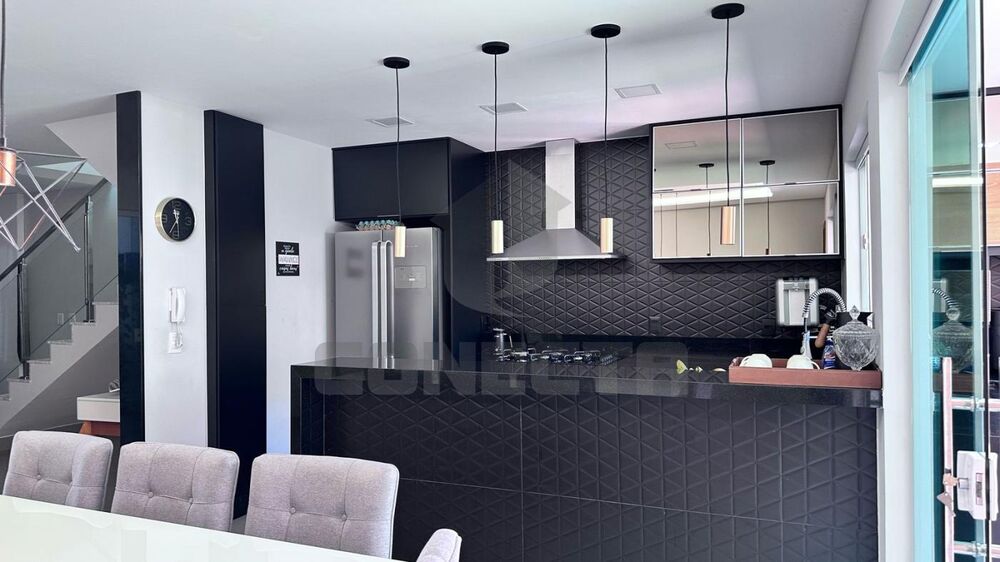 Casa à venda com 3 quartos, 180m² - Foto 7