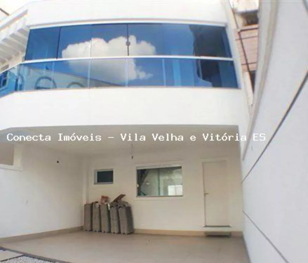 Casa à venda com 4 quartos, 300m² - Foto 1