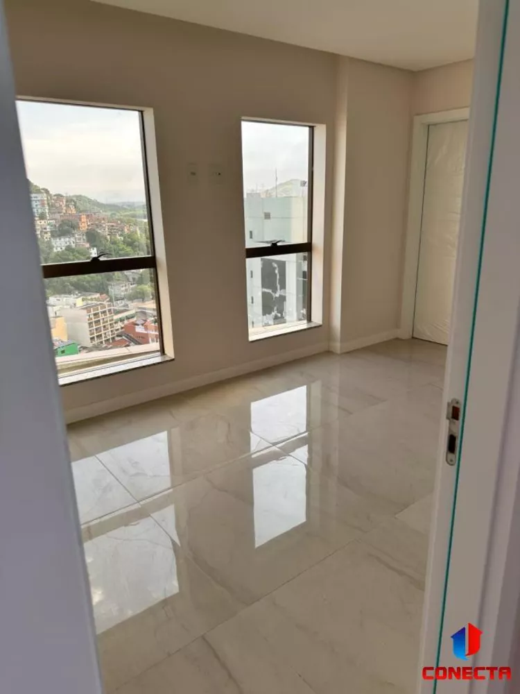 Apartamento à venda com 2 quartos, 70m² - Foto 7