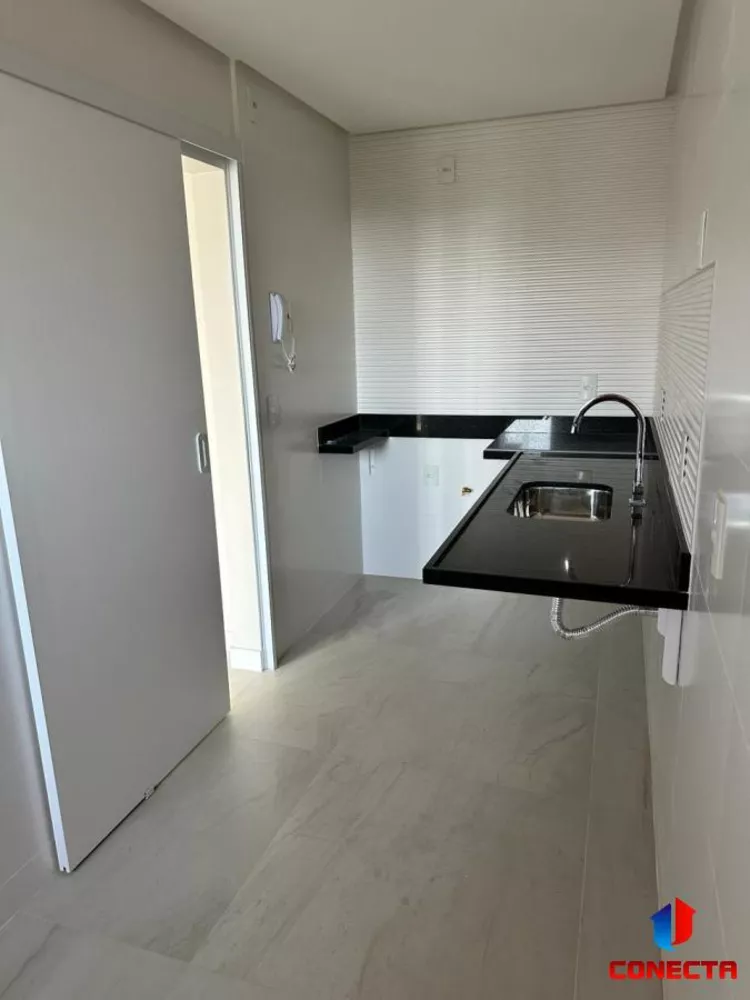 Apartamento à venda com 2 quartos, 70m² - Foto 5