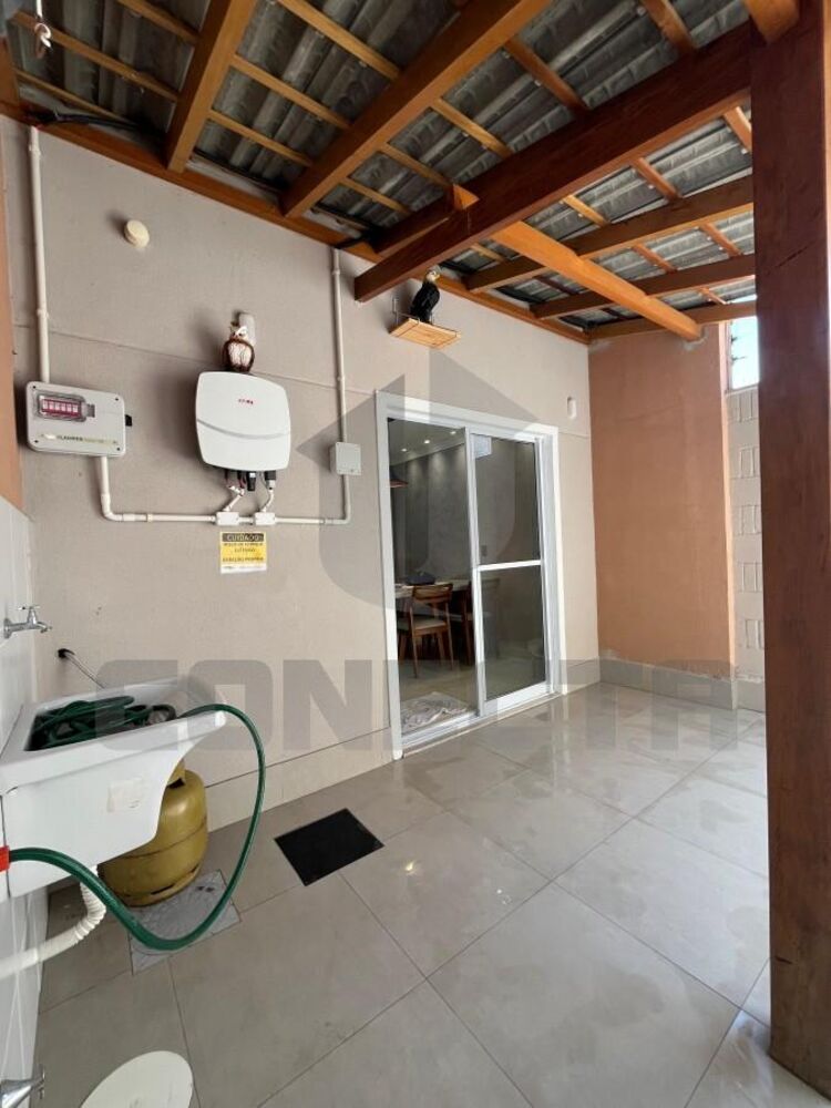 Casa à venda com 2 quartos, 74m² - Foto 6