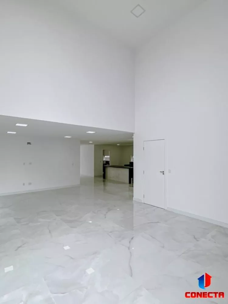 Casa à venda com 4 quartos, 380m² - Foto 6