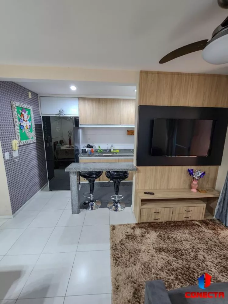 Apartamento à venda com 2 quartos, 80m² - Foto 3