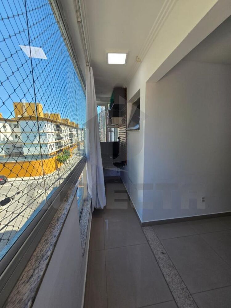 Apartamento à venda com 3 quartos, 77m² - Foto 4